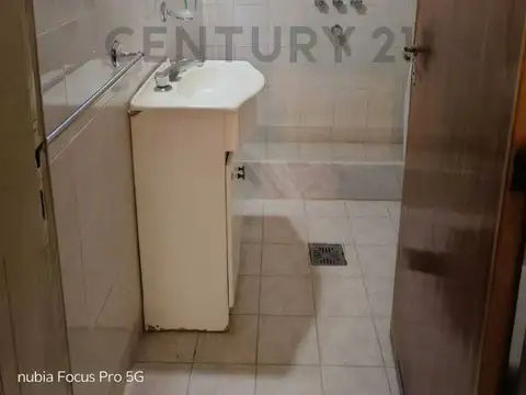 Casa en venta de dos dormitorios en La Plata