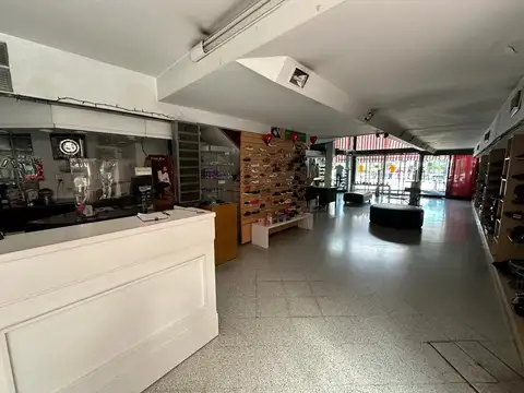 Local en Venta en Berazategui, USD 2.250.000