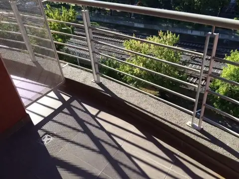 depaertamento monoambiente frente con balcon