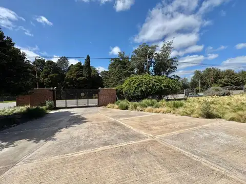 Padre Luis Varetto 1300