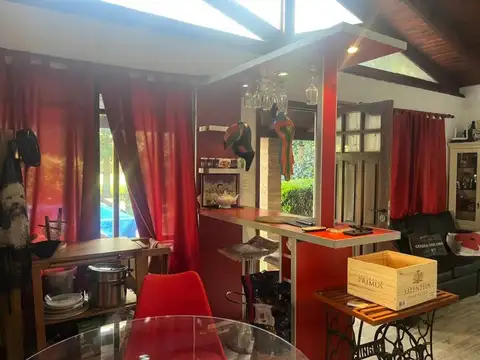 Casa en Venta con 1 cochera