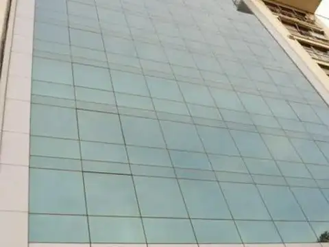 Carlos Pelegrini 600