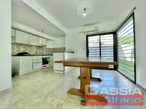 Depto Tipo Casa en Venta de 3 ambientes
