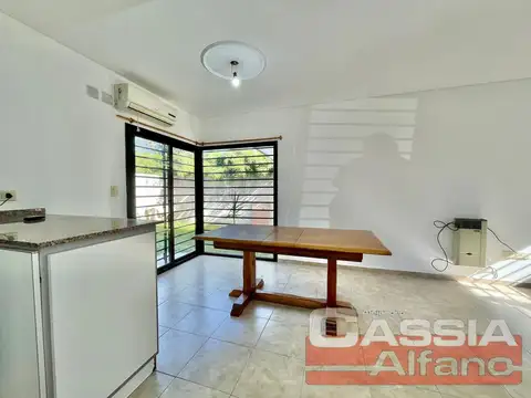 Depto Tipo Casa en Venta de 2 dormitorios