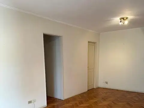 Libertad 1100, Piso 8