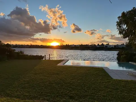 Casa  en Venta en Talar del Lago 2, General Pacheco