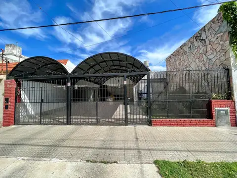 Castagnino y J. C. Paz
