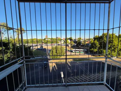 Departamento en Alquiler, 2 Ambientes Sáenz Peña