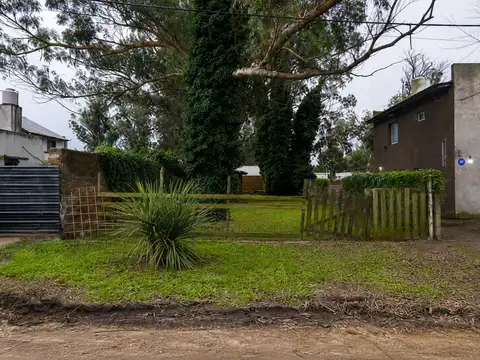 Lote de 300 m² en barrio 2 de Abril ¡Oportunidad!