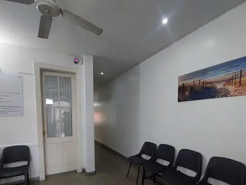 Oficina en Venta en Bernal, USD 200.000