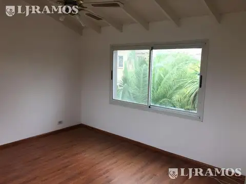 Av. Italia 3700 - San Isidro Labrador