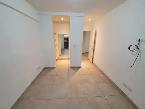 Departamento en Alquiler en Valentin Alsina, $ 550.000