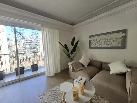 Venta Departamento al frente de dos dormitorio con Balcón en Villa Crespo