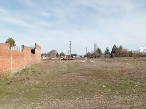 Terreno en Trevelin - 468 mts2. - Con Servicios.