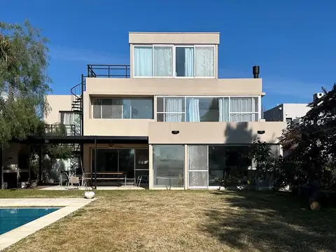 boulevard de todos los santos 5600