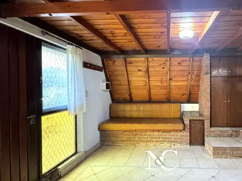 Casa en Venta con 1 cochera