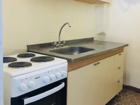 Depto Tipo Casa 2 ambientes con 1 baño