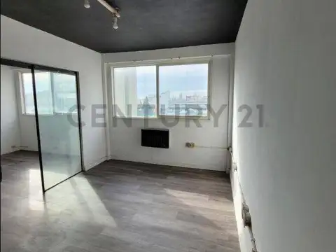 48 633353700, Piso 0