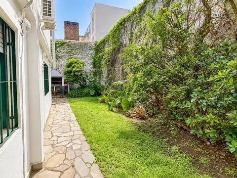 VENTA - CASA 4 AMB EN UNA PLANTA - LOTE 252 M² - PATIO, PARQUE, PARRILLA Y COCHERA