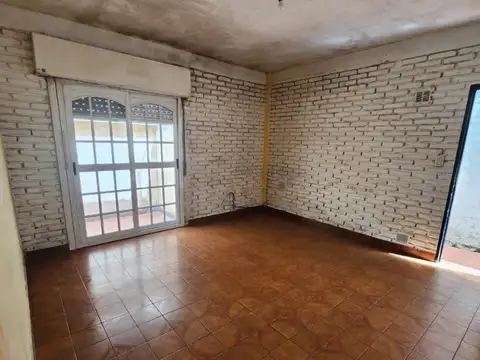 Depto Tipo Casa en Alquiler de 3 ambientes