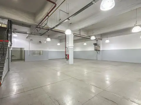 Galpon en Alquiler 25  mts Frente