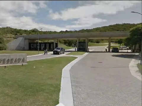 Venta de lote en La Deseada, La Calera. Hermosas vistas. Ubicación privilegiada.