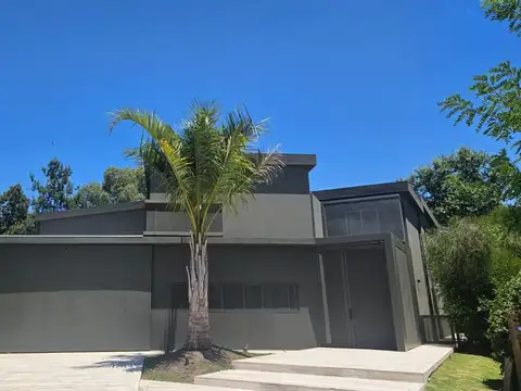 Imponente Casa en Venta en Barrio Los Castores, Nordelta