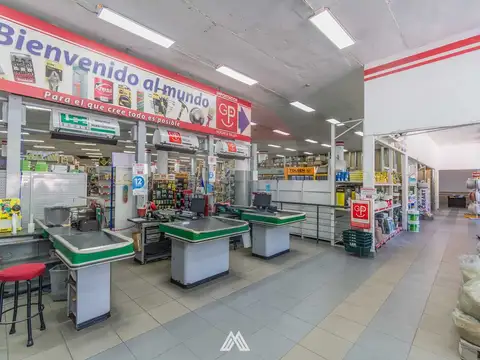 Local en Alquiler en La Comercial, USD 20.000