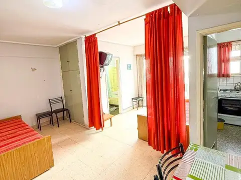 Departamento en Venta en Plaza Colon, USD 43.000