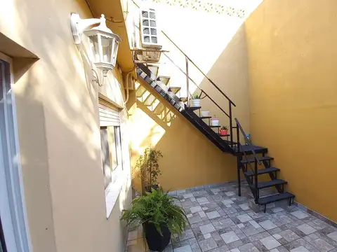 Depto Tipo Casa en Venta 11 años