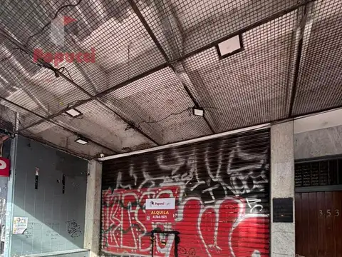 Local en Constitución | Excelente Vidriera | Zona Comercial Activa, alquiler