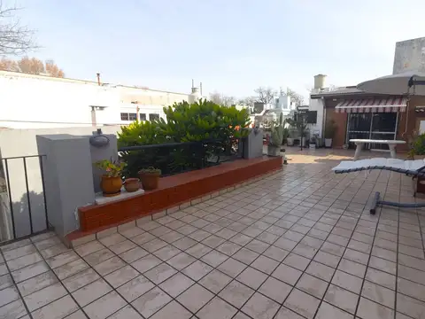 Venta Casa 3 Amb Terraza y Cochera Floresta