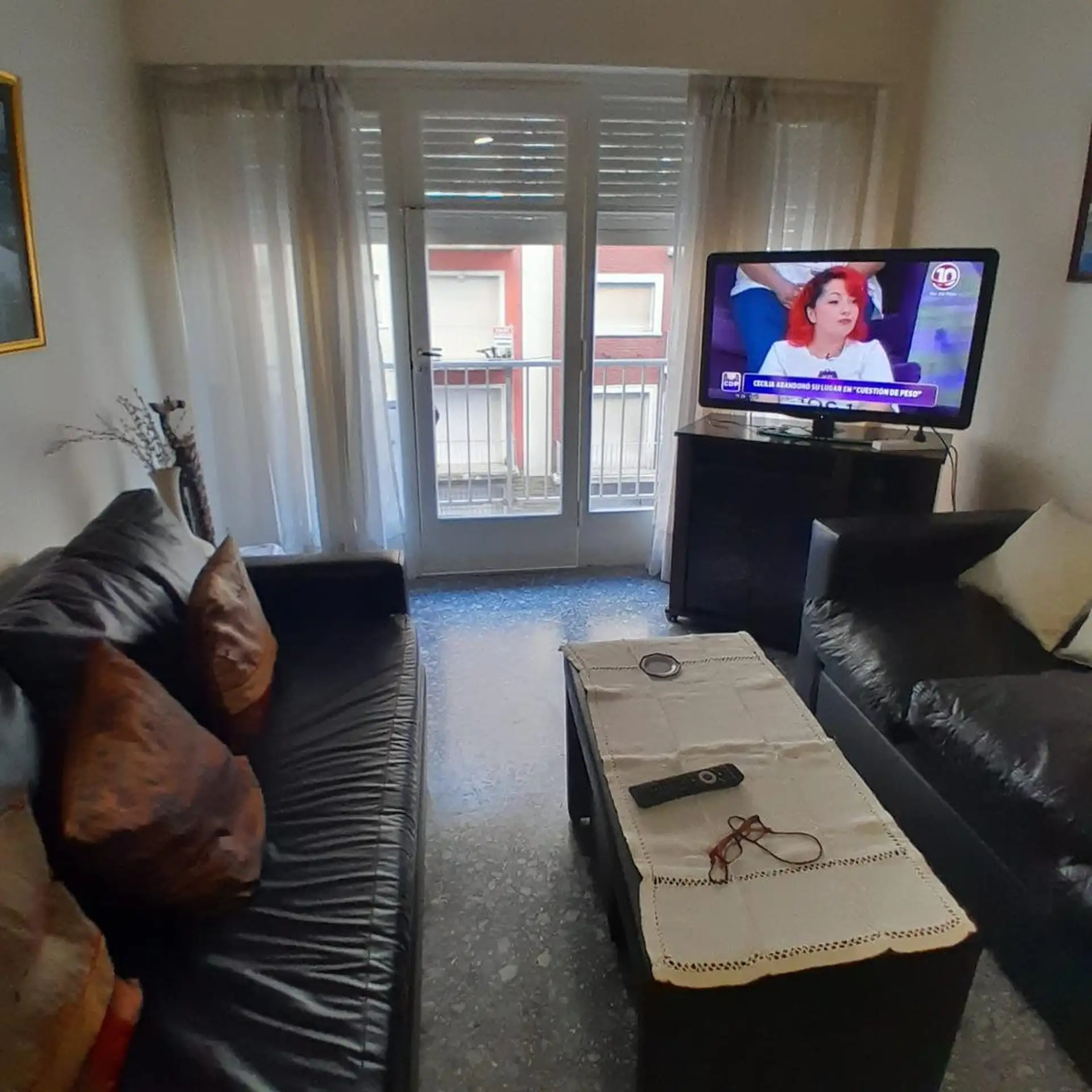 Depto 2 amb con dep, 78m² y balcón lateral al mar — La Bristol