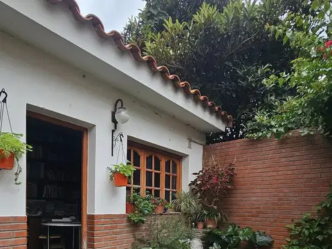 Casa en Venta con 1 cochera
