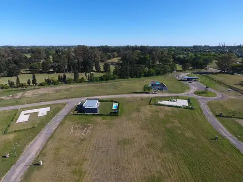 Terreno en venta - 645mts2 totales - Zarate Golf Park