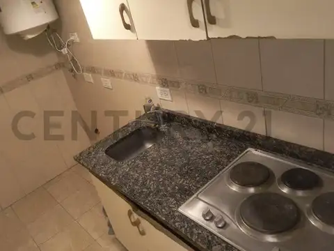 Del Signo 4000, Piso 0