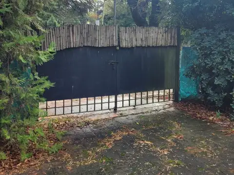 Casa en Camino general Belgrano y 44 por calle 480 2 dormis