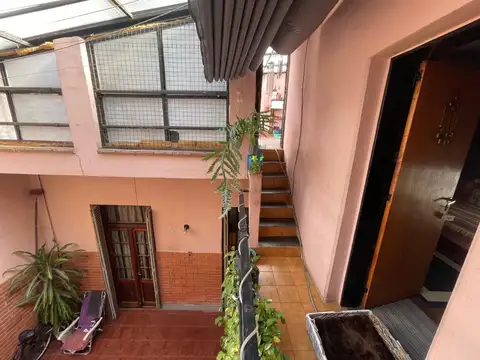 Depto Tipo Casa en Venta en Abasto, USD 95.000