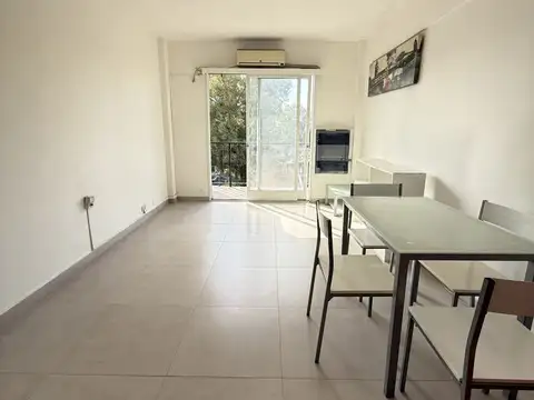 Venta de Departamento Monoambiente al frente en Cañitas, Capital Federal.