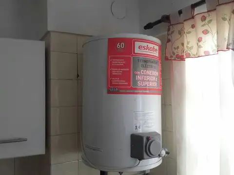 2 ambientes con balcón