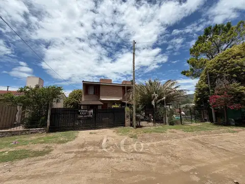 Hotel en Venta en Playas De Oro, USD 119.000