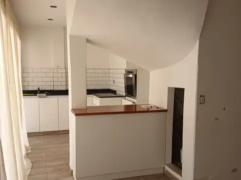 Casa en Alquiler en San Andres Barrio Golf, $ 1.800.000