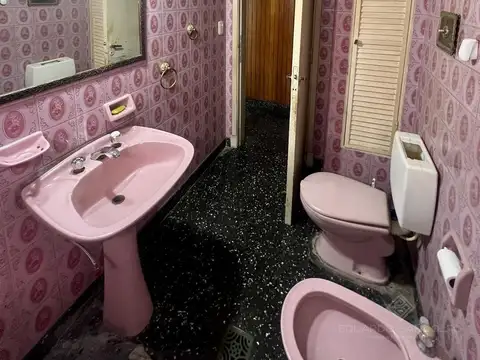 Depto Tipo Casa en Venta 50 años