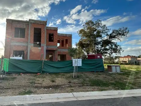 Barrio Santa Sofía 100