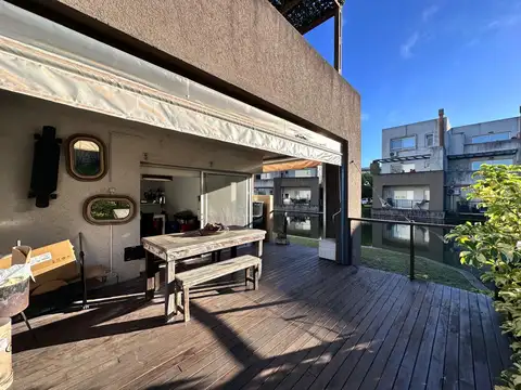 Casa 4 ambientes con 3 baños