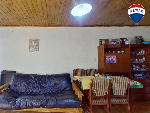 VENTA CASA 3 AMB MONTE GRANDE CON PATIO Y COCHERA