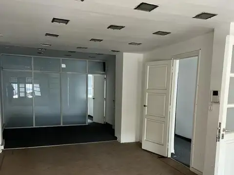 Oficina Monoambiente con 2 baños