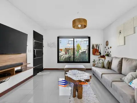 Casa 4 ambientes con 3 baños
