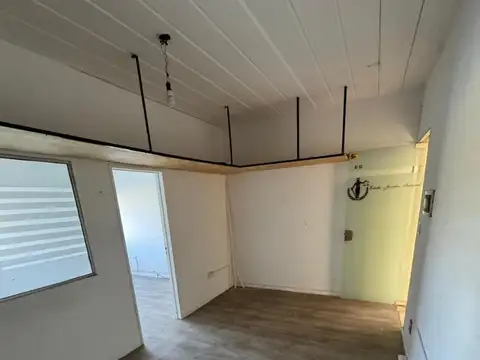 Oficina en Alquiler en Benavidez, $ 820.000