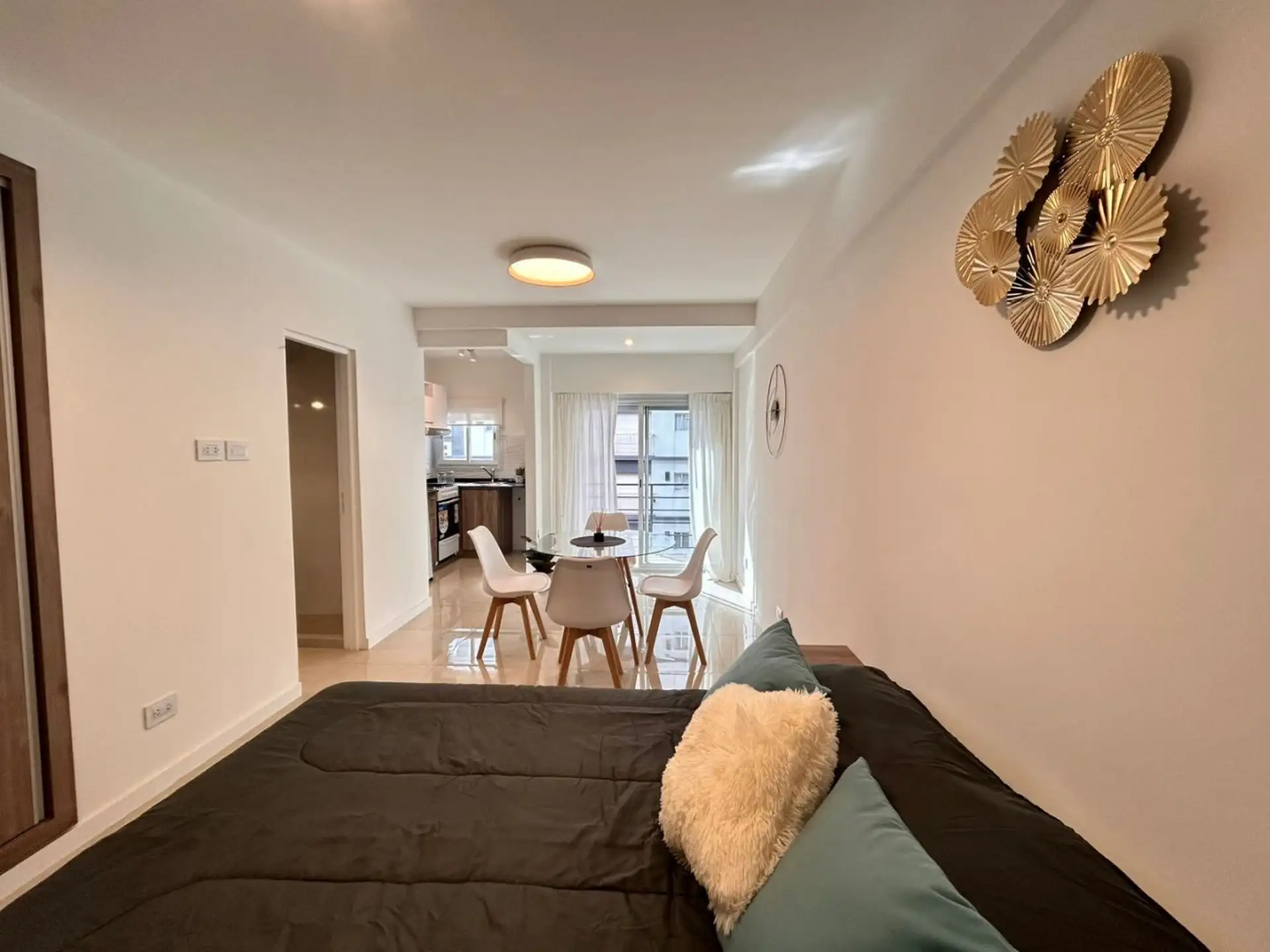 venta 1 ambiente con balcon saliente
